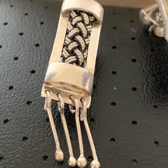 VINTAGE STERLING SILVER ORNATE POST EARRINGS - Picture 4 of 13